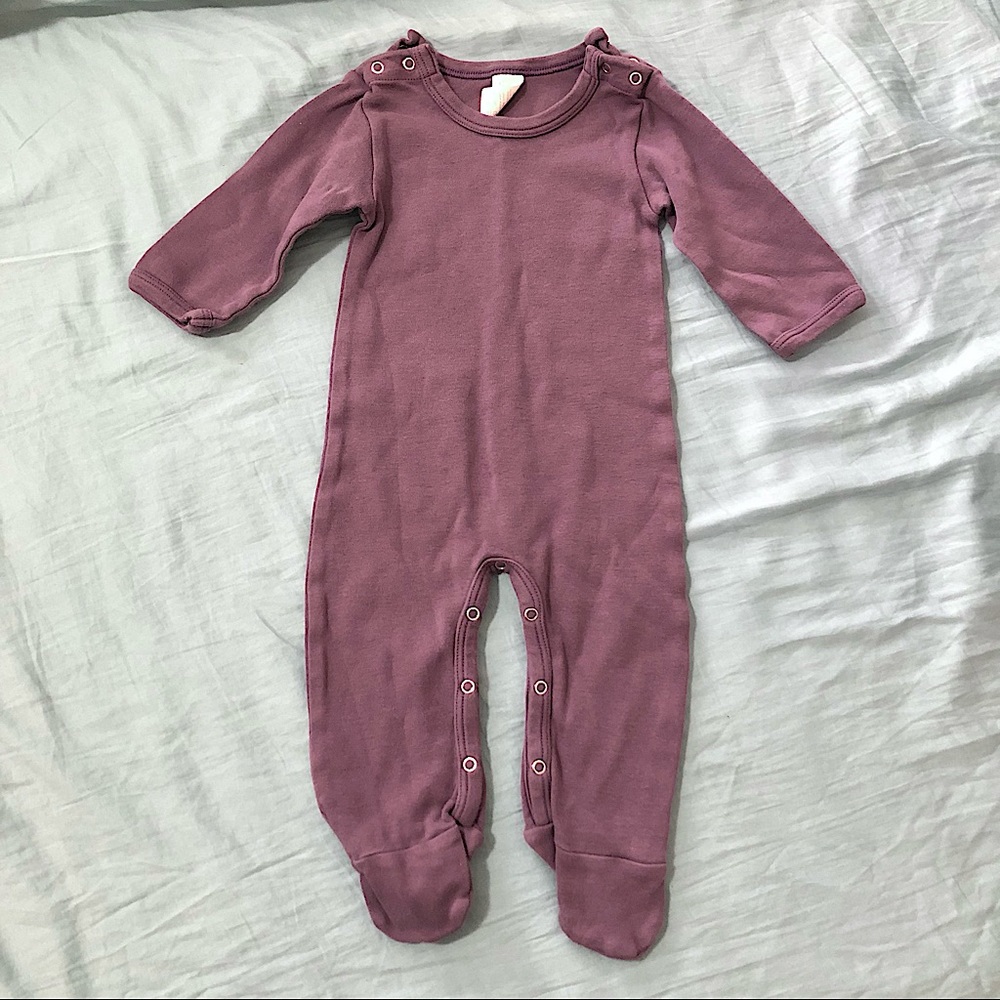 Kate Quinn Long Sleeve Footed Layette 6-9M